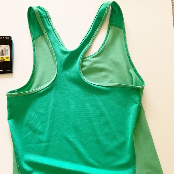 New Nike Pro Dri-fit Green Tank top. Size small - Picture 3 of 6